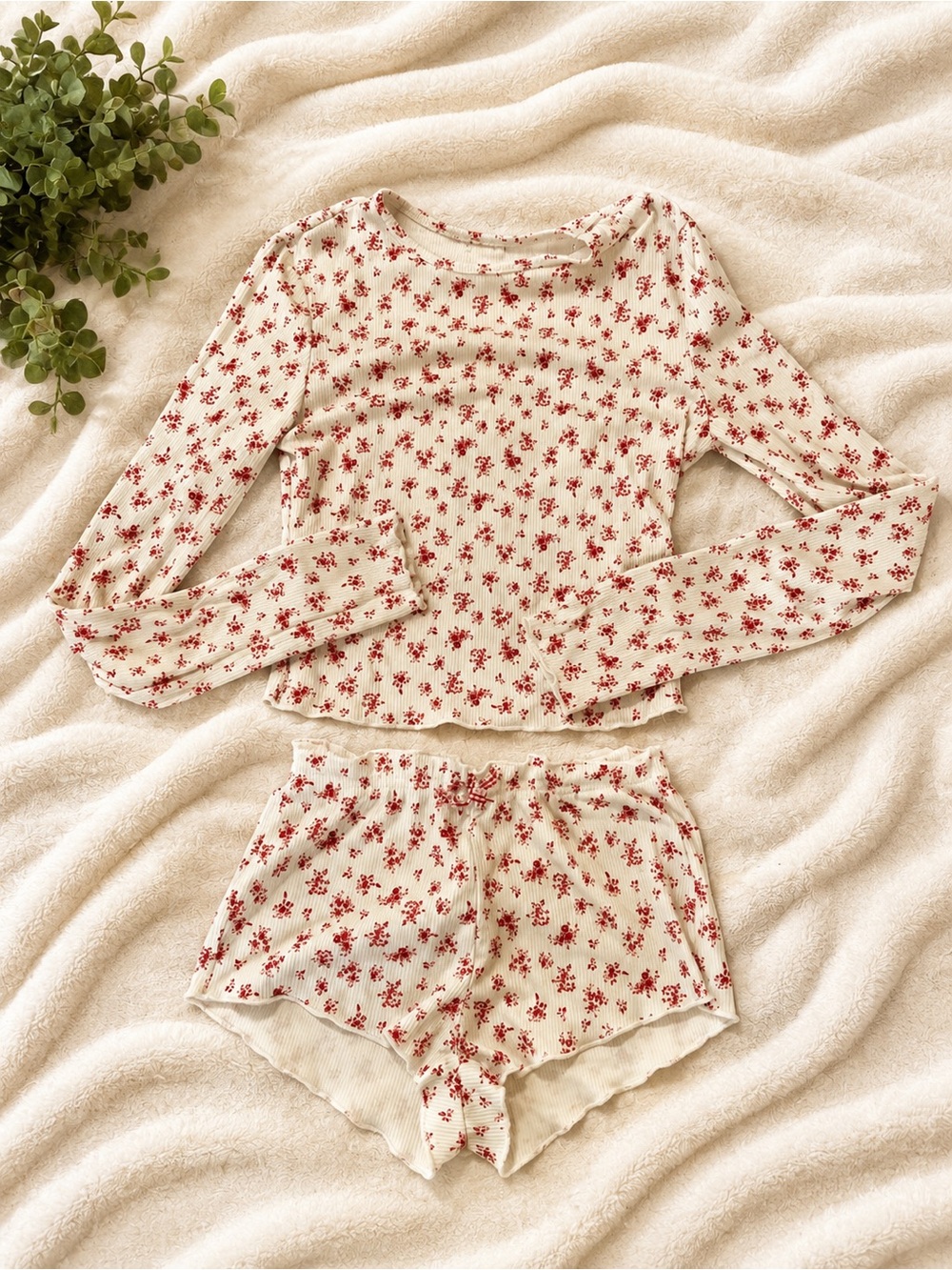 SHEIN Cream Two-Piece Floral Long-Sleeve Top & Shorts Pajama Set